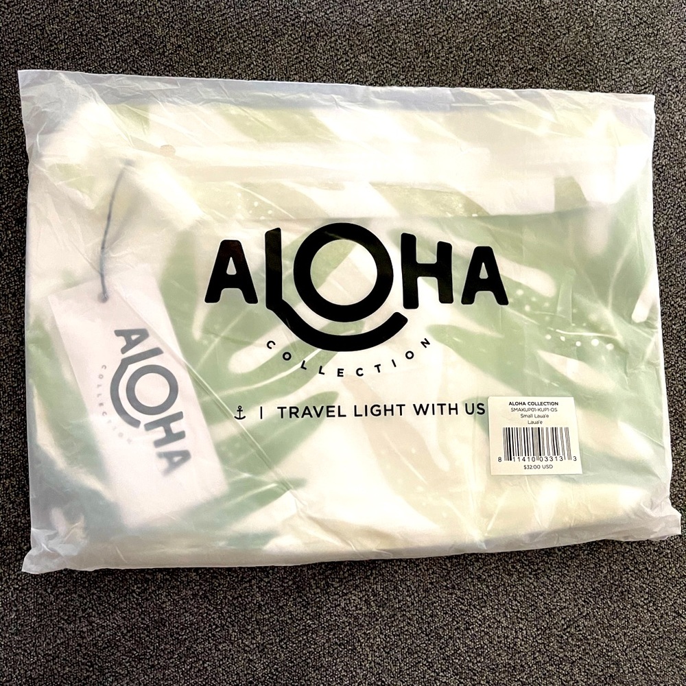 Aloha Collection Laua’e Print Pouch